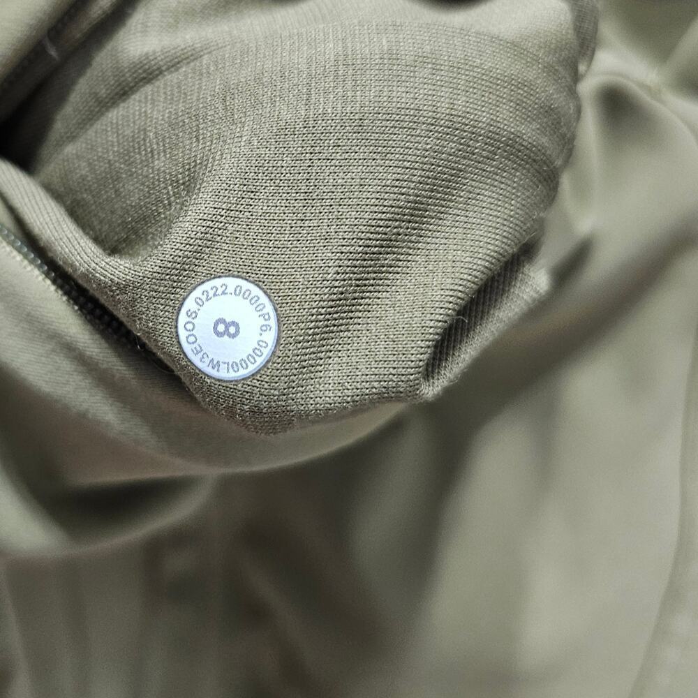 Lululemon Jacket - Picture 9 of 10